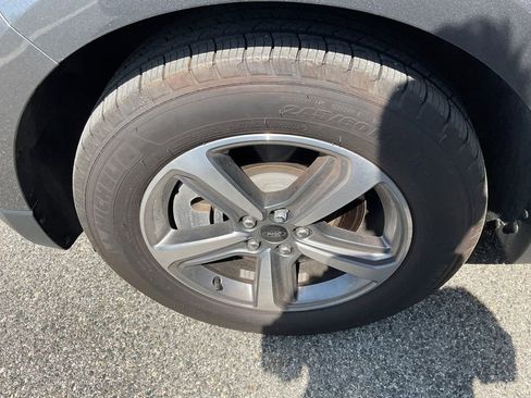 Used 2024 Ford Edge SEL w/ Convenience Package AWD/4WD image 5