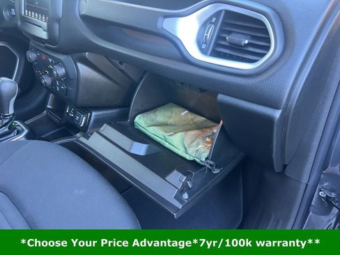 Certified 2021 Jeep Renegade Latitude image 24