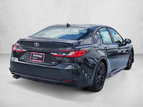 New 2026 Toyota Camry SE FWD image 2