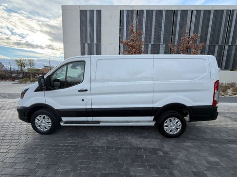 Used 2024 Ford Transit 250 Low Roof w/ Exterior Upgrade Package image 10