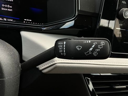 Used 2025 Volkswagen Taos S image 33