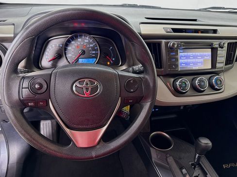 Used 2015 Toyota RAV4 LE image 10