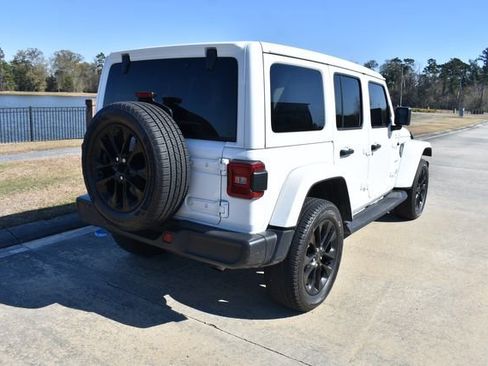 Used 2023 Jeep Wrangler Unlimited Sahara image 4