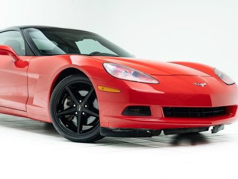 Used 2013 Chevrolet Corvette Coupe w/ Battery Protection Package RWD image 4