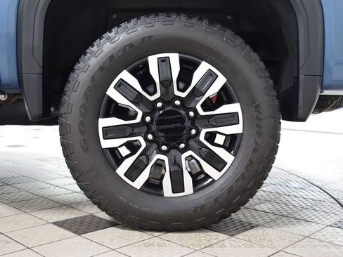 Used 2024 GMC Sierra 2500 Denali Ultimate AWD/4WD image 29