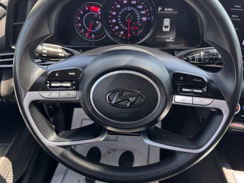 Used 2023 Hyundai Elantra SEL FWD image 24