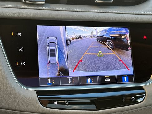 Used 2025 Cadillac XT5 Premium Luxury w/ Technology Package image 28