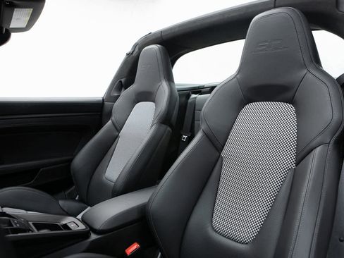 Certified 2023 Porsche 911 50th Anniversary Edition image 5