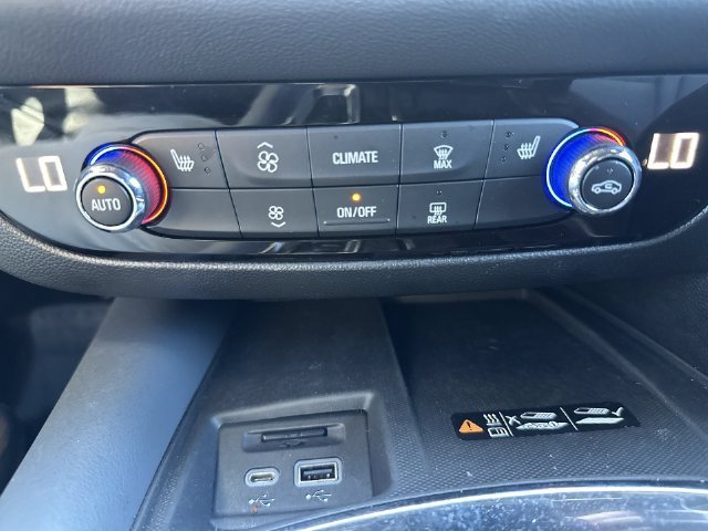 Used 2024 Buick Enclave Essence w/ Experience Buick Package AWD/4WD image 20