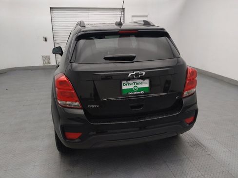 Used 2020 Chevrolet Trax LT w/ Driver Confidence Package FWD image 6