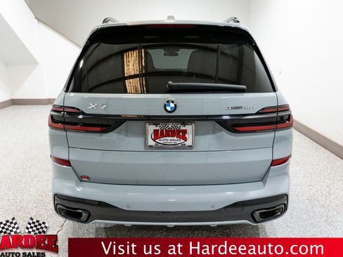 Used 2024 BMW X7 xDrive40i w/ M Sport Package image 4