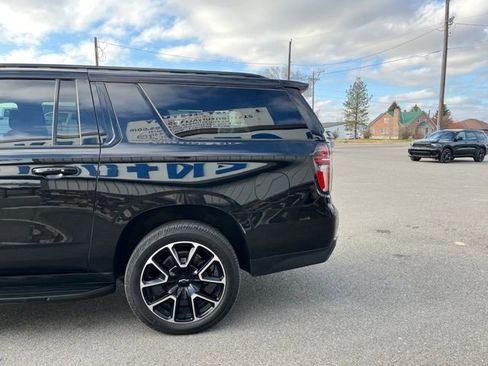 Used 2021 Chevrolet Suburban RST w/ Rear Media and Nav Package image 8