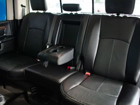 Used 2018 RAM 1500 Laramie image 26