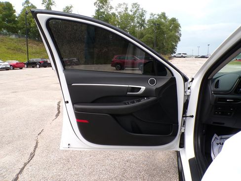 Certified 2023 Hyundai Sonata SEL w/ Cargo Package FWD image 21