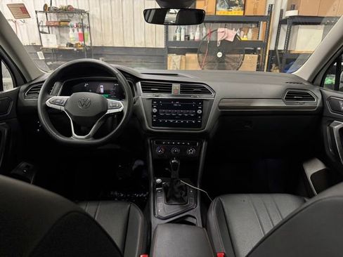 Used 2024 Volkswagen Tiguan Wolfsburg Edition image 22