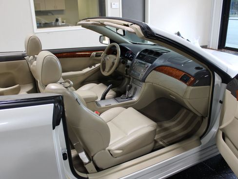 Used 2007 Toyota Solara SLE FWD image 27