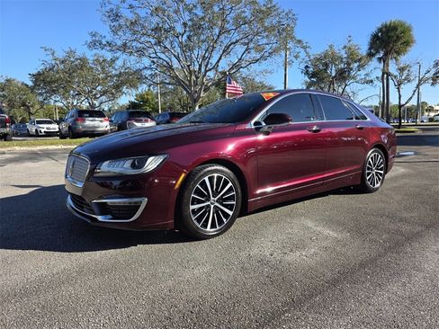 Used 2017 Lincoln MKZ Reserve image 1