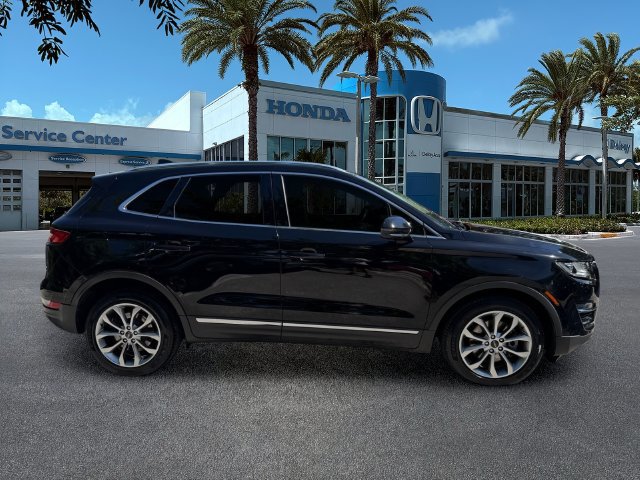 Used 2019 Lincoln MKC Select w/ Select Plus Package FWD image 9