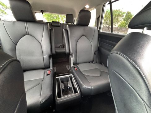 Used 2025 Toyota Grand Highlander FWD image 40