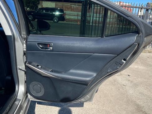 Used 2015 Lexus IS 250 RWD image 22