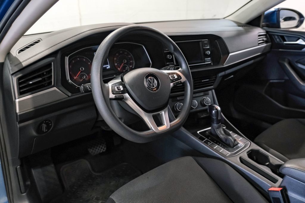 Used 2020 Volkswagen Jetta S w/ Driver Assistance Package FWD image 3