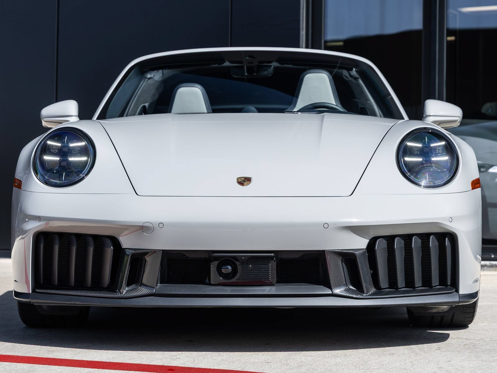 Certified 2025 Porsche 911 Targa 4 GTS AWD/4WD image 8