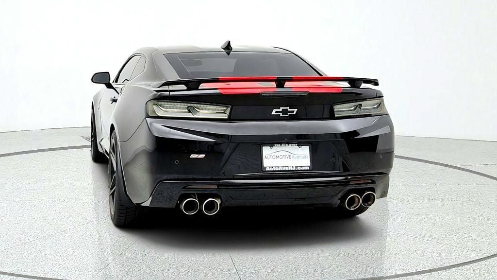 Used 2017 Chevrolet Camaro SS RWD image 6