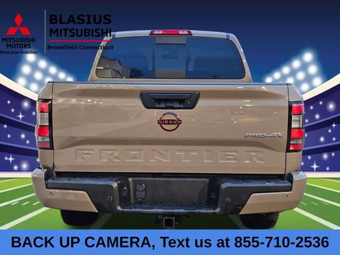 Used 2023 Nissan Frontier PRO-4X w/ Pro Convenience Package image 6