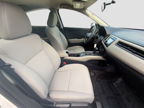 Used 2021 Honda HR-V LX image 31