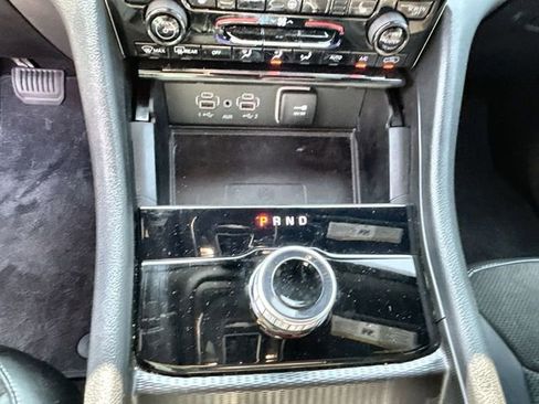 Used 2024 Jeep Grand Cherokee L Laredo image 23