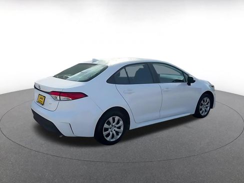 Used 2025 Toyota Corolla LE FWD image 12
