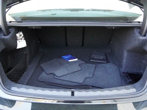 Used 2025 BMW 330i Sedan image 38