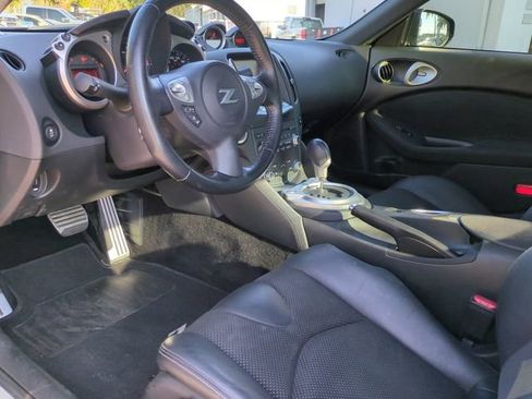 Used 2020 Nissan 370Z Touring Sport image 16