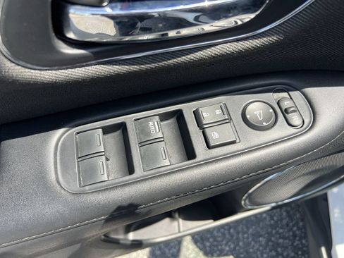 Used 2022 Honda HR-V EX image 15