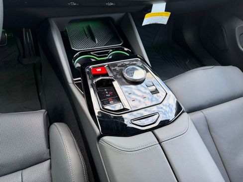 Used 2026 BMW M5 Touring w/ Executive Package AWD/4WD image 18
