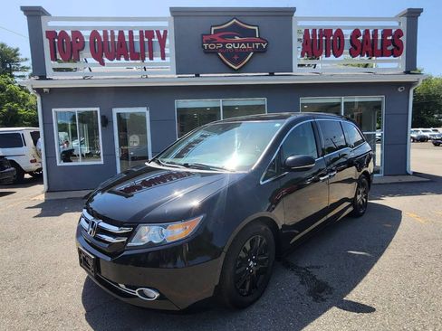 Used 2015 Honda Odyssey Touring image 1