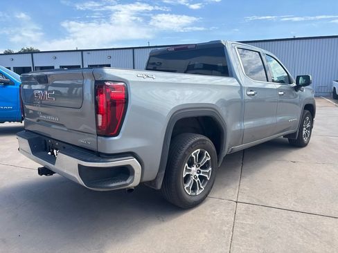 Used 2026 GMC Sierra 1500 SLT AWD/4WD image 6