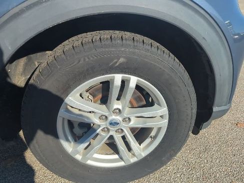 Used 2021 Ford Explorer XLT w/ Equipment Group 202A image 11