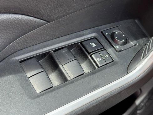 Used 2024 Toyota RAV4 LE AWD/4WD image 21