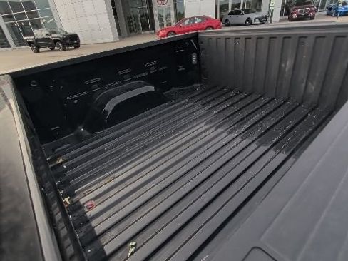 Used 2021 Chevrolet Silverado 1500 Custom Trail Boss AWD/4WD image 15