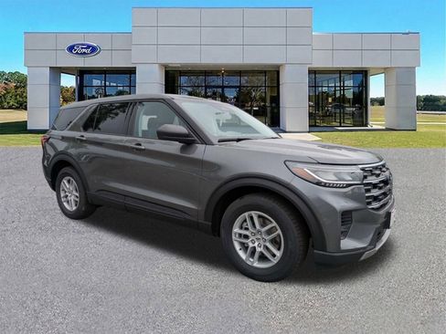 New 2026 Ford Explorer Active RWD image 1