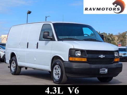 Used 2004 Chevrolet Express 1500 RWD image 1