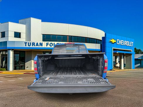 Used 2024 Nissan Frontier SV w/ SV Convenience Package RWD image 5