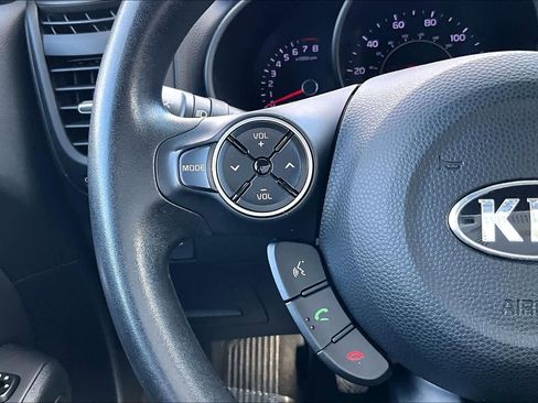 Used 2016 Kia Soul image 22