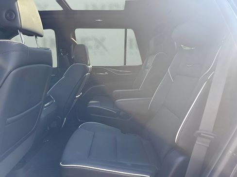 Used 2023 Cadillac Escalade Premium Luxury w/ LPO, Floor Liner Package AWD/4WD image 9