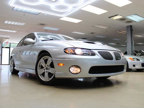 Used 2005 Pontiac GTO RWD image 9