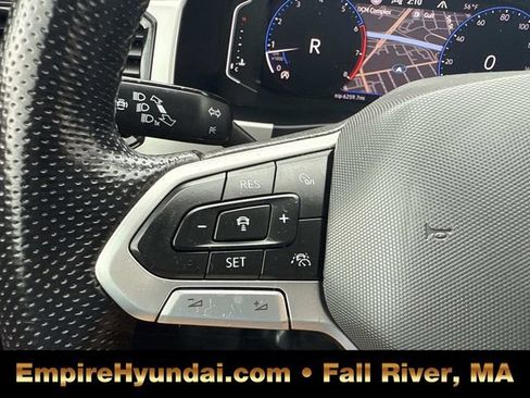 Used 2021 Volkswagen Atlas SEL R-Line image 33