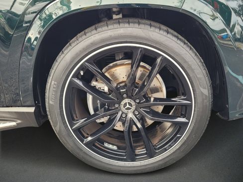 Used 2025 Mercedes-Benz GLS 450 4MATIC image 9