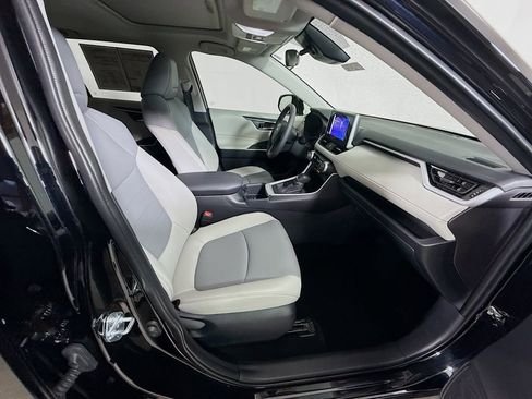 Certified 2025 Toyota RAV4 XLE Premium image 29