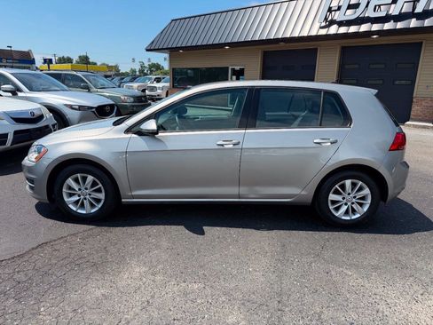 Used 2015 Volkswagen Golf S FWD image 13